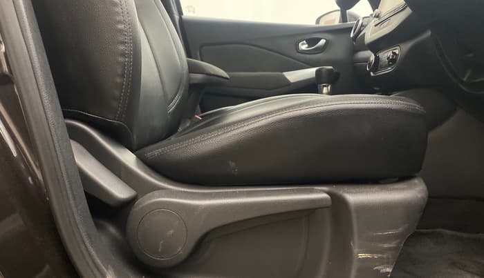 2022 Nissan Kicks XV 1.5, Petrol, Manual, 55,591 km, Driver Side Adjustment Panel