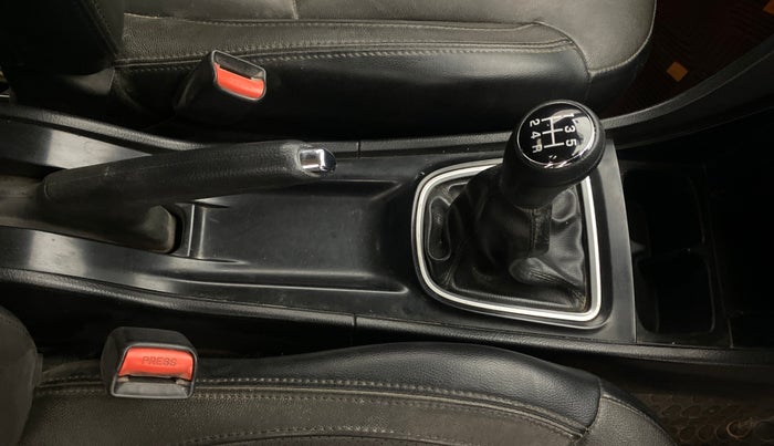 2016 Maruti Ciaz ZDI+ SHVS RS, Diesel, Manual, 95,428 km, Gear Lever