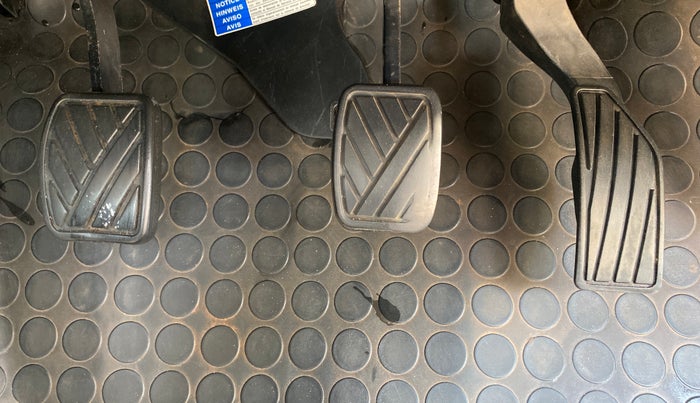 2016 Maruti Ciaz ZDI+ SHVS RS, Diesel, Manual, 95,428 km, Pedals