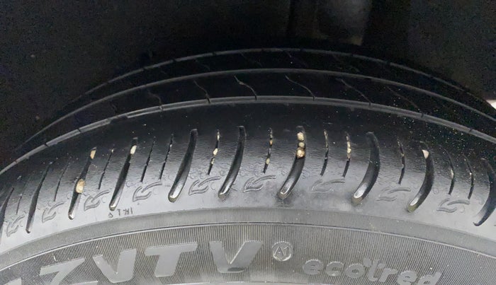 2017 Maruti Baleno ZETA PETROL 1.2, Petrol, Manual, 70,118 km, Left Rear Tyre Tread