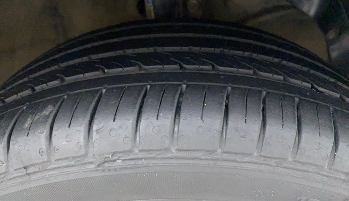 2017 Maruti Baleno ZETA PETROL 1.2, Petrol, Manual, 70,118 km, Right Front Tyre Tread
