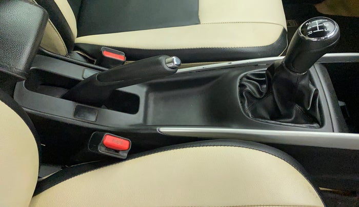 2017 Maruti Baleno ZETA PETROL 1.2, Petrol, Manual, 70,118 km, Gear Lever
