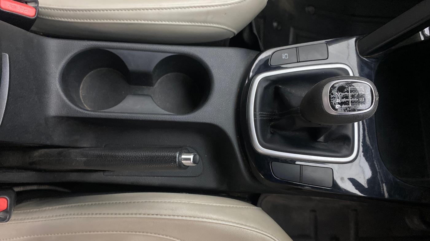 2019 KIA SELTOS HTX 1.5 PETROL, Petrol, Manual, 92,090 km, Gear Lever