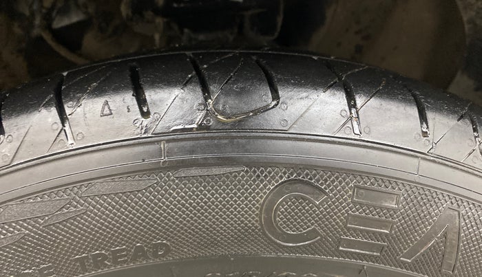 2019 KIA SELTOS HTX 1.5 PETROL, Petrol, Manual, 92,054 km, Right Front Tyre Tread