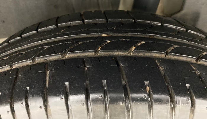 2018 Maruti Swift ZXI (AMT), Petrol, Automatic, 46,797 km, Left Rear Tyre Tread