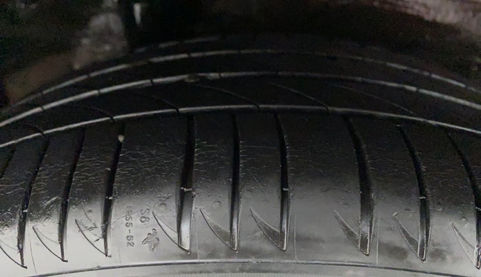 2017 Honda BR-V 1.5 i-VTEC V, Petrol, Manual, 19,487 km, Right Rear Tyre Tread