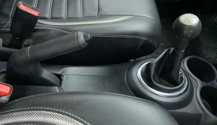 2017 Honda BR-V 1.5 i-VTEC V, Petrol, Manual, 19,487 km, Gear Lever