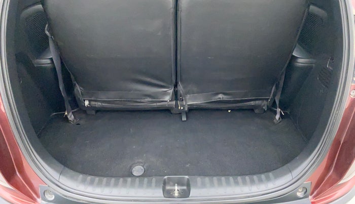 2017 Honda BR-V 1.5 i-VTEC V, Petrol, Manual, 19,487 km, Boot Inside