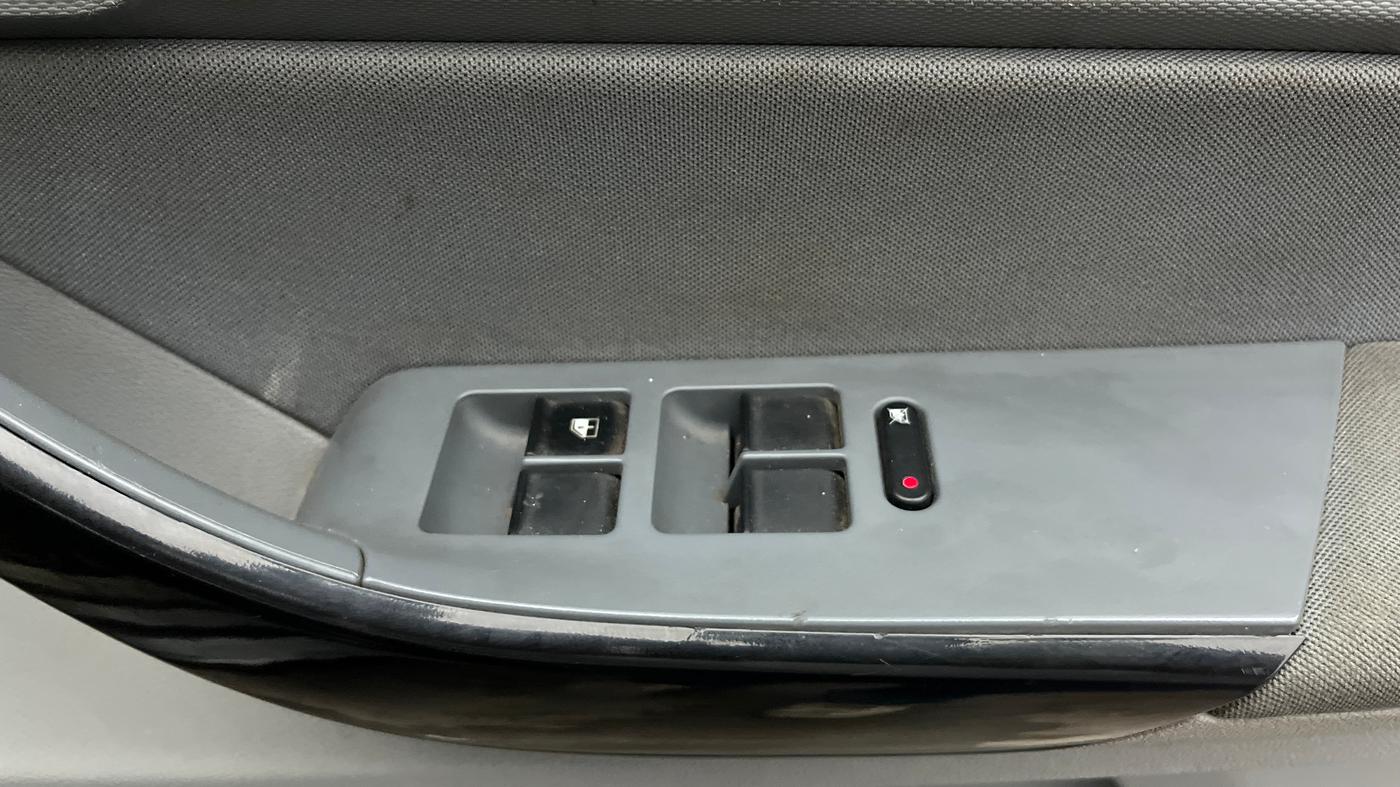 2021 Tata TIGOR XZ PLUS PETROL, Petrol, Manual, 49,809 km, Driver Side Door Panels Control