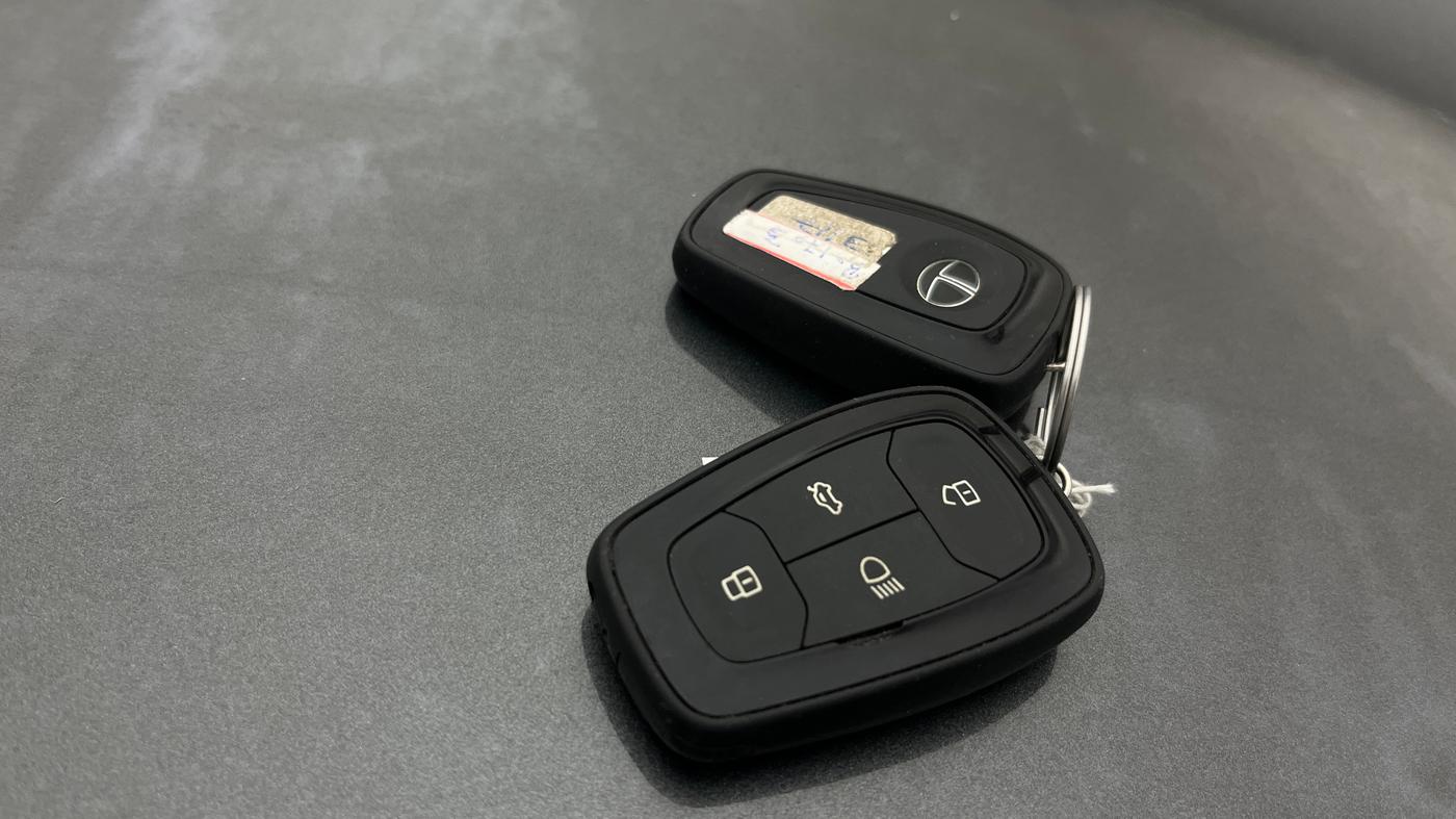 2021 Tata TIGOR XZ PLUS PETROL, Petrol, Manual, 49,809 km, Key Close Up