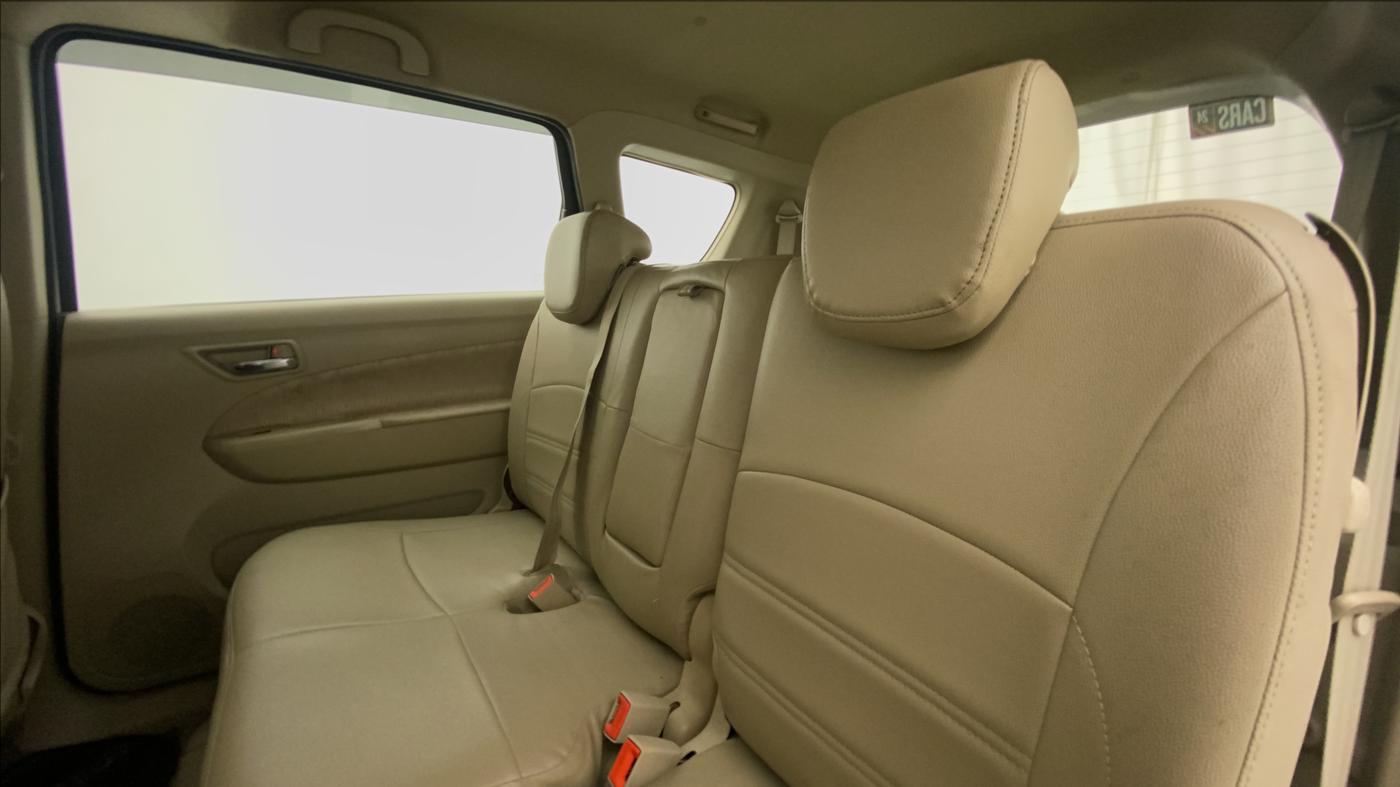 2015 Maruti Ertiga ZDI, Diesel, Manual, 80,269 km, Right Side Rear Door Cabin