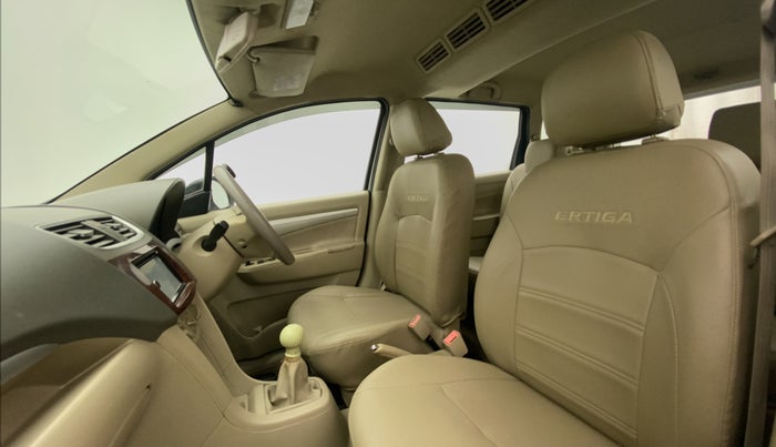 2015 Maruti Ertiga ZDI, Diesel, Manual, 80,269 km, Right Side Front Door Cabin