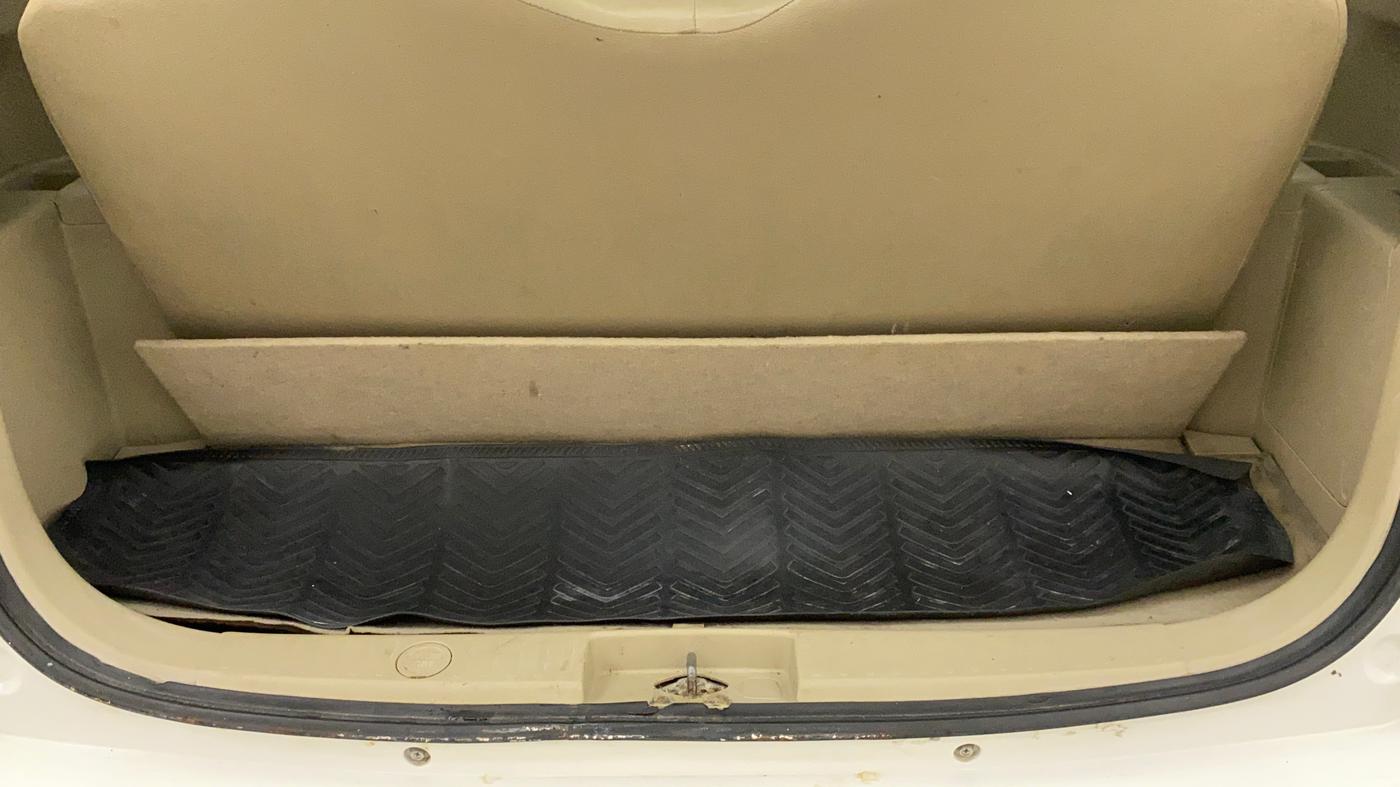 2015 Maruti Ertiga ZDI, Diesel, Manual, 80,269 km, Boot Inside