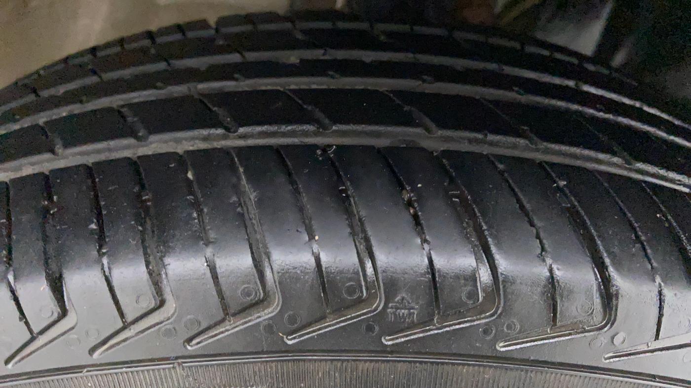 2021 Maruti New Wagon-R LXI CNG 1.0 L, CNG, Manual, 16,396 km, Right Front Tyre Tread