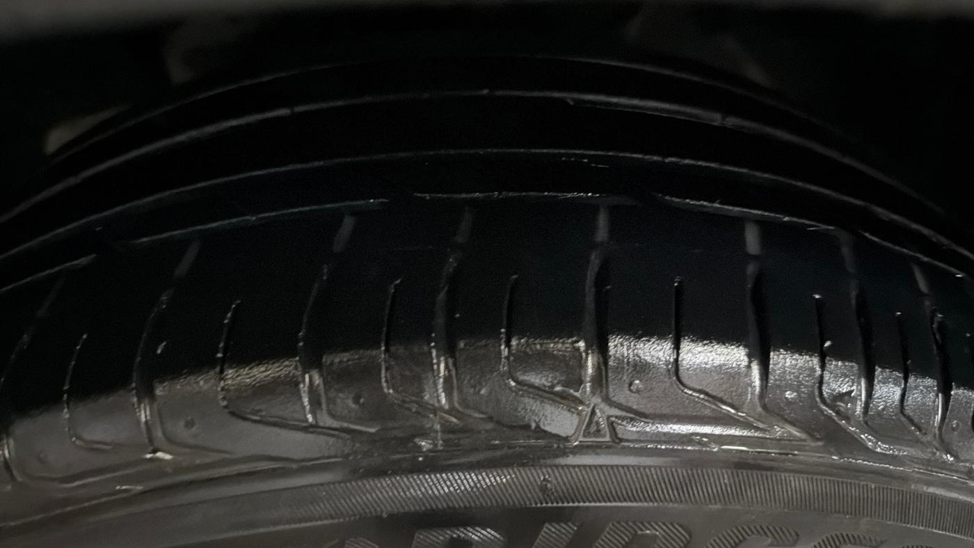 2020 Tata NEXON XZ PLUS PETROL, Petrol, Manual, 82,015 km, Left Front Tyre Tread