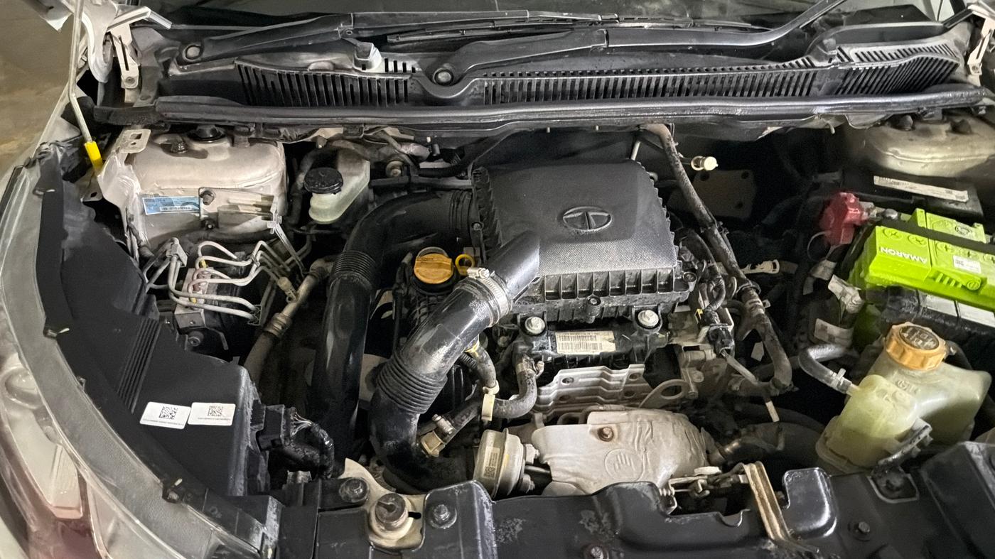 2020 Tata NEXON XZ PLUS PETROL, Petrol, Manual, 82,015 km, Engine View - Right