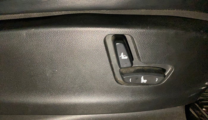 2021 MG HECTOR SHARP 1.5 DCT PETROL, Petrol, Automatic, 81,832 km, Driver Side Adjustment Panel