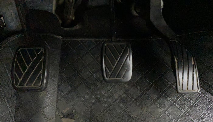2014 Maruti Swift ZXI D, Petrol, Manual, 79,054 km, Pedals