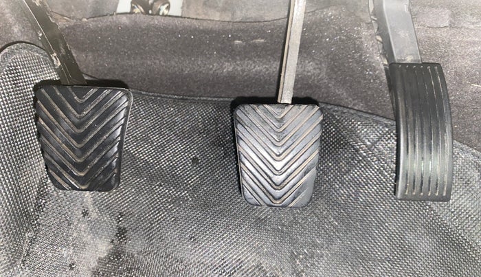 2013 Hyundai Verna FLUIDIC 1.6 VTVT EX, Petrol, Manual, 89,519 km, Pedals