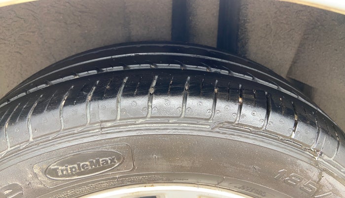 2024 Maruti Ciaz ZETA AT 1.5  SHVS PETROL, Petrol, Automatic, 24,797 km, Left Rear Tyre Tread