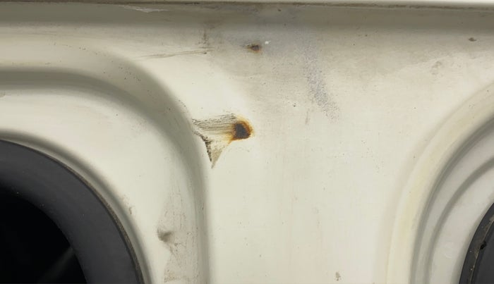 2014 Maruti Swift VXI, Petrol, Manual, 35,083 km, Right B pillar - Slightly rusted