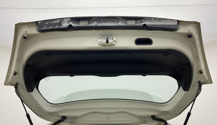 2014 Maruti Swift VXI, Petrol, Manual, 35,083 km, Boot Door Open
