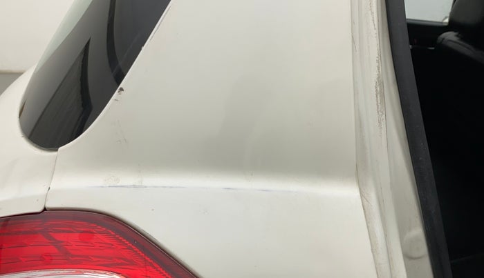 2014 Maruti Swift VXI, Petrol, Manual, 35,083 km, Right C pillar - Paint is slightly faded