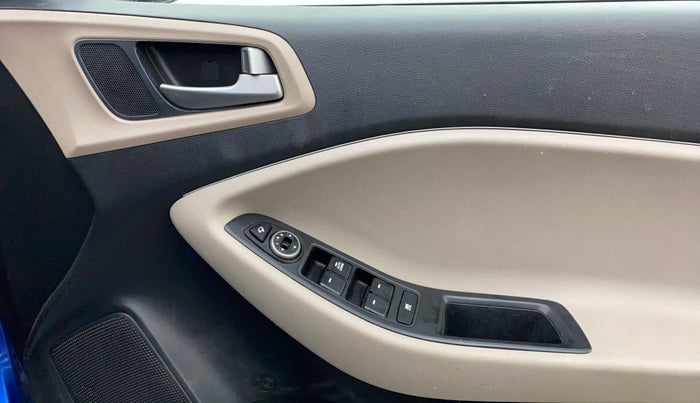 2018 Hyundai Elite i20 ASTA 1.2  CVT, Petrol, Automatic, 71,430 km, Driver Side Door Panels Control