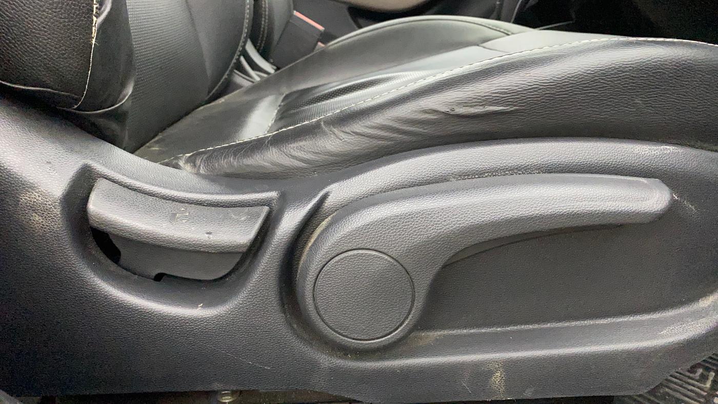 2018 Hyundai Elite i20 ASTA 1.2  CVT, Petrol, Automatic, 71,421 km, Driver Side Adjustment Panel
