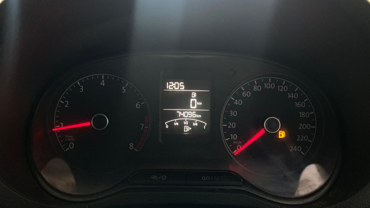 2016 Volkswagen Polo COMFORTLINE 1.2L, Petrol, Manual, 74,052 km, Odometer Image