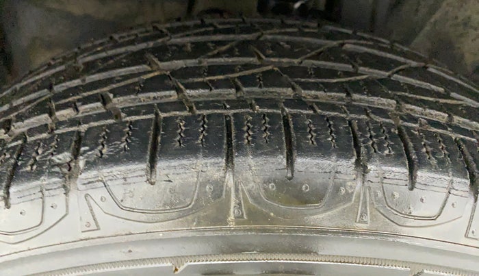 2018 Jeep Compass SPORT 1.4 PETROL, Petrol, Manual, 37,985 km, Left Front Tyre Tread