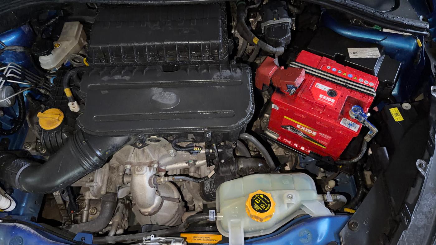 2024 Tata Tiago XTA CNG , CNG, Automatic, 40,850 km, Engine View - Left
