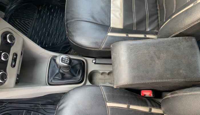 2019 Tata Tiago XT PETROL, CNG, Manual, 1,15,357 km, Gear Lever