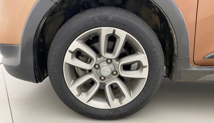 2017 Hyundai i20 Active 1.2 SX, Petrol, Manual, 45,686 km, Left Front Wheel