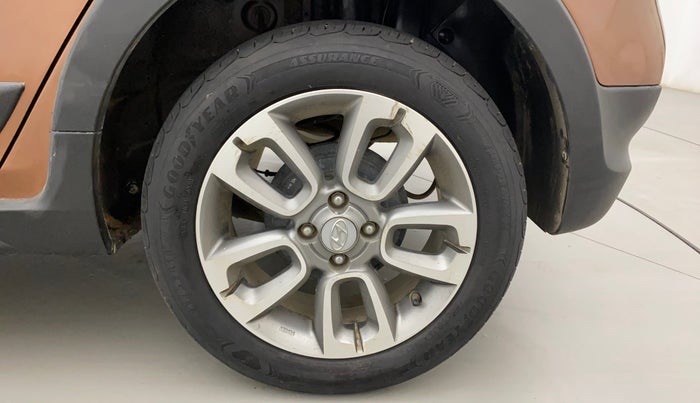 2017 Hyundai i20 Active 1.2 SX, Petrol, Manual, 45,686 km, Left Rear Wheel