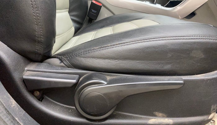 2019 Tata NEXON XZA PLUS PETROL DUAL TONE, Petrol, Automatic, 22,894 km, Driver Side Adjustment Panel