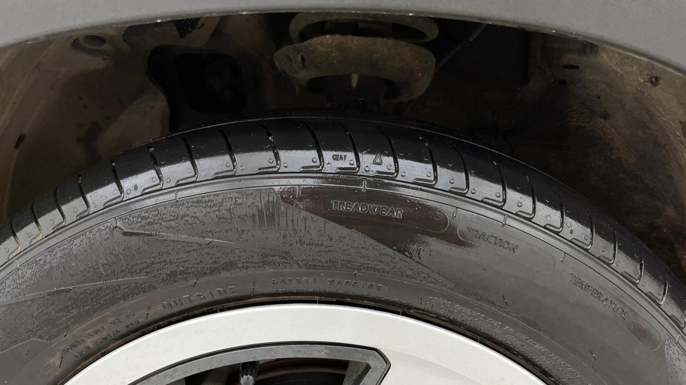2024 Hyundai EXTER SX 1.2 MT, Petrol, Manual, 10,432 km, Left Front Tyre Tread