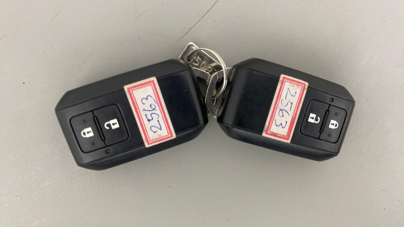 2023 Maruti Grand Vitara ZETA SMART HYBRID, Petrol, Manual, 19,902 km, Key Close Up