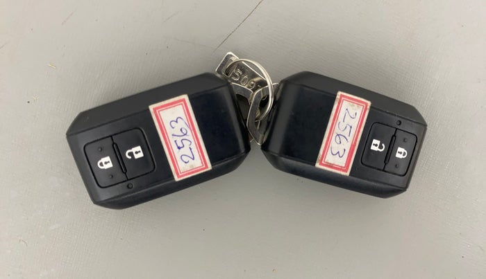 2023 Maruti Grand Vitara ZETA SMART HYBRID, Petrol, Manual, 19,902 km, Key Close Up