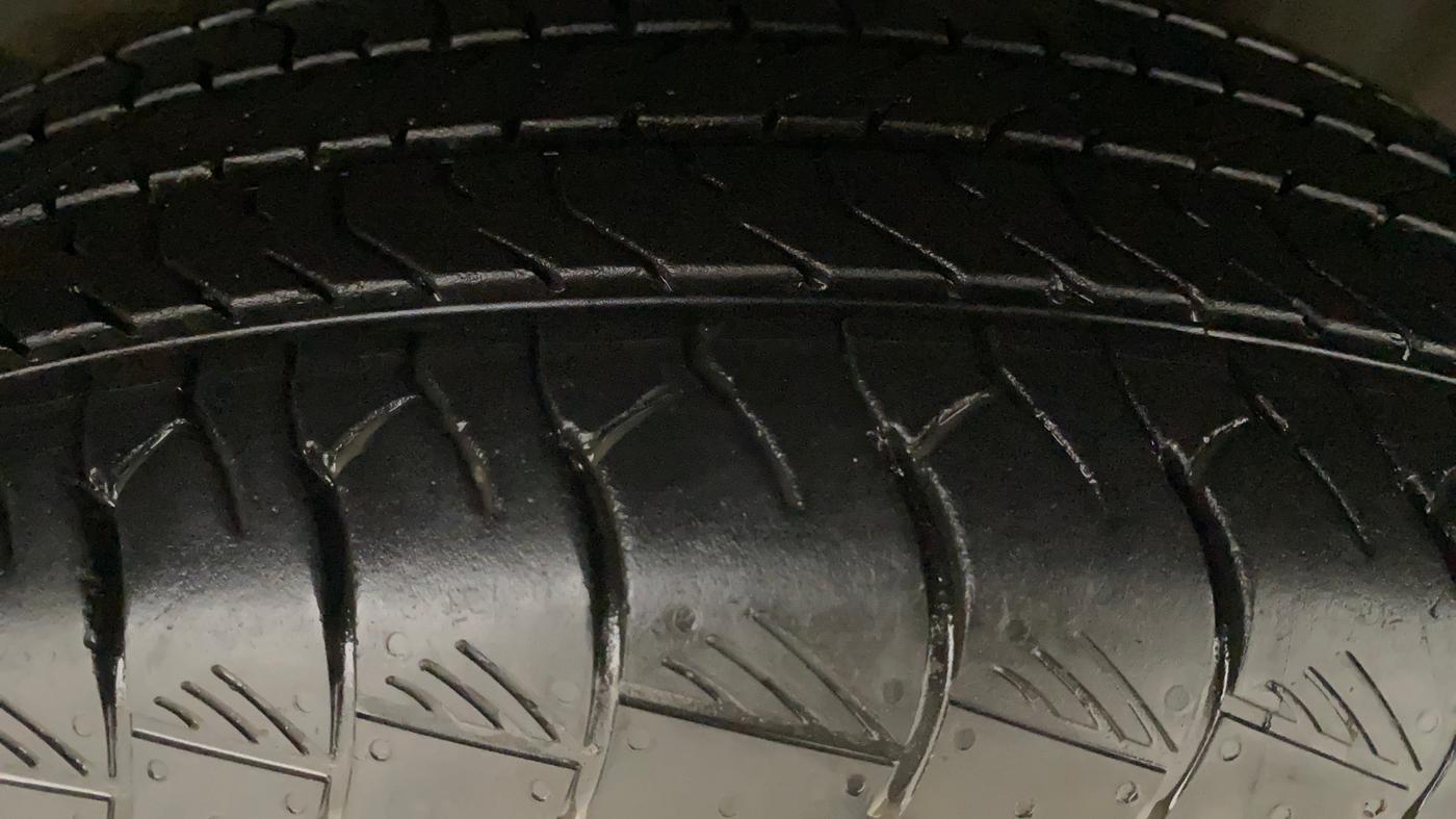 2023 Maruti Grand Vitara ZETA SMART HYBRID, Petrol, Manual, 19,902 km, Left Rear Tyre Tread