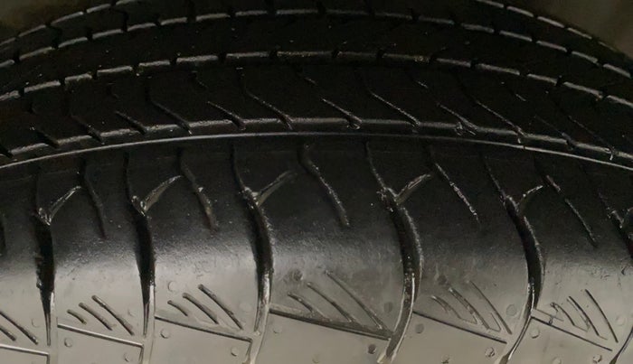 2023 Maruti Grand Vitara ZETA SMART HYBRID, Petrol, Manual, 19,902 km, Left Rear Tyre Tread