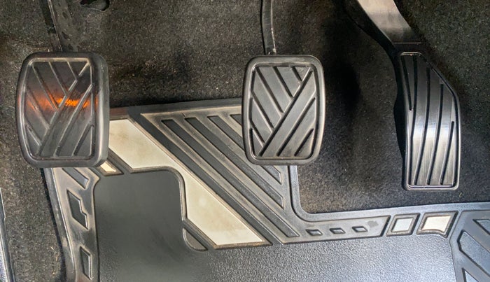 2023 Maruti Grand Vitara ZETA SMART HYBRID, Petrol, Manual, 19,902 km, Pedals