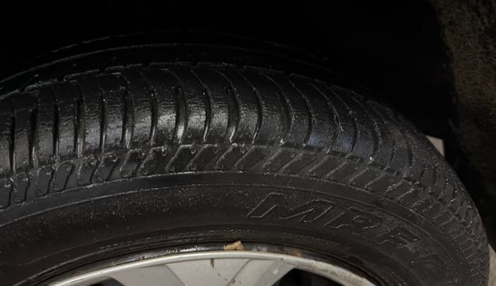 2015 Ford Ecosport TREND 1.5L PETROL, Petrol, Manual, 1,13,827 km, Left Rear Tyre Tread