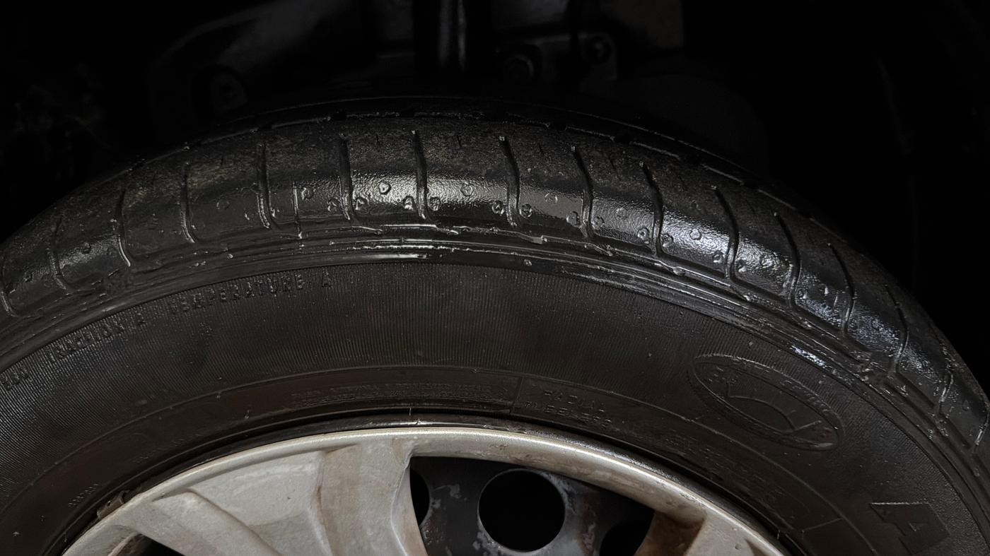 2015 Ford Ecosport TREND 1.5L PETROL, Petrol, Manual, 1,13,912 km, Left Front Tyre Tread