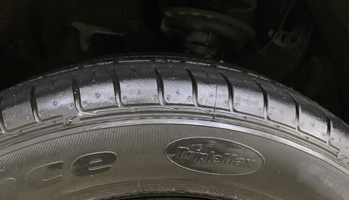 2016 Hyundai Creta BASE 1.6 PETROL, Petrol, Manual, 63,095 km, Left Front Tyre Tread