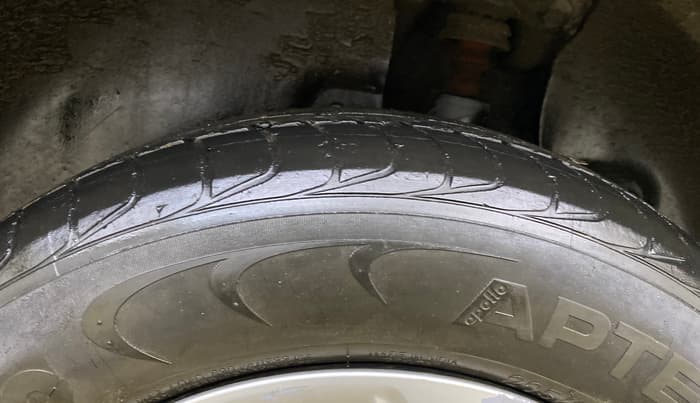 2016 Hyundai Creta BASE 1.6 PETROL, Petrol, Manual, 63,095 km, Left Rear Tyre Tread