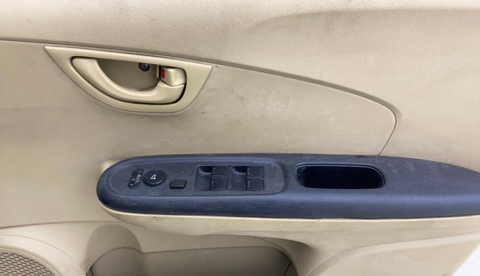 2015 Honda Amaze 1.2L I-VTEC S, Petrol, Manual, 53,394 km, Driver Side Door Panels Control