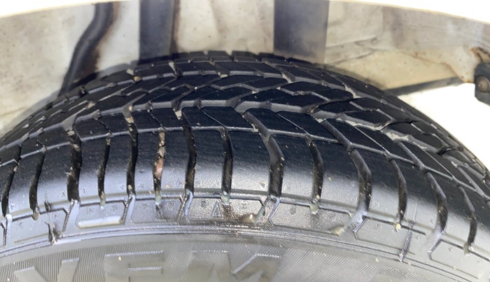 2015 Honda Amaze 1.2L I-VTEC S, Petrol, Manual, 53,394 km, Left Rear Tyre Tread