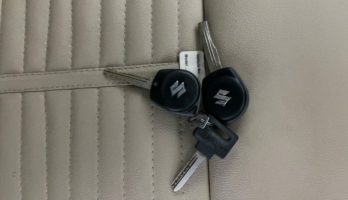 2015 Maruti Wagon R 1.0 VXI, Petrol, Manual, 56,915 km, Key Close Up