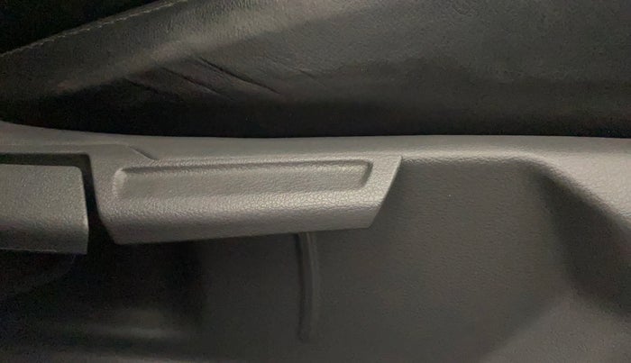 2020 Hyundai AURA SX 1.2 (O), Petrol, Manual, 26,825 km, Driver Side Adjustment Panel